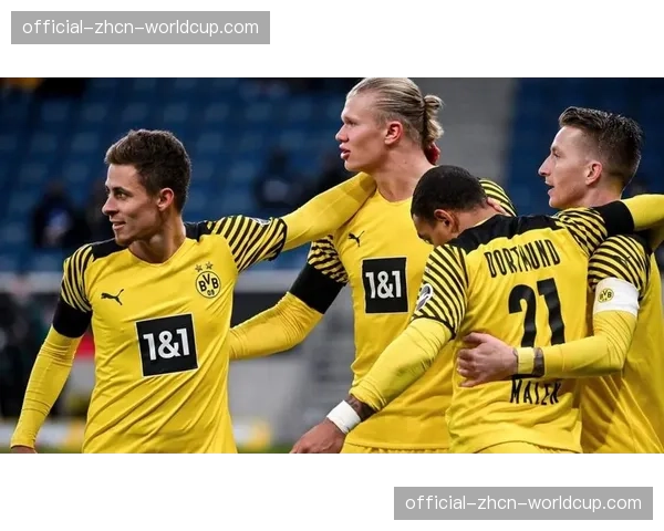 分析:数据指出,德甲球队在由攻转守时的到位速度存在两极分化趋势 分析:数据指出,德甲球队在由攻转守时的到位速度存在两极分化趋势