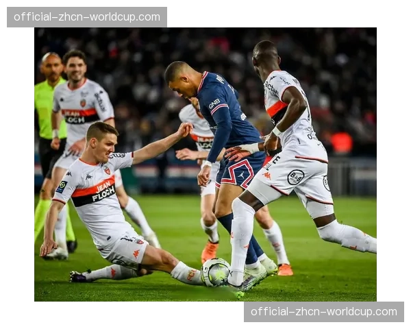 洛里昂领先后的处理，前场压迫强度下滑，依赖定位球